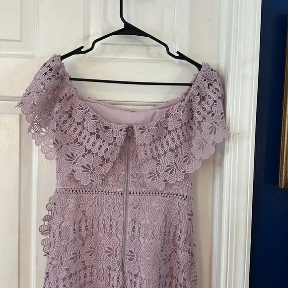 Women’s Lulu's Frill and Grace Lavender Lace Off-the-Shoulder Dress Size Medium - Picture 9 of 12